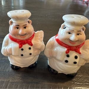 Vintage Ceramic Little French‎ Baker Salt And Pepper Shakers, Italian Flavor